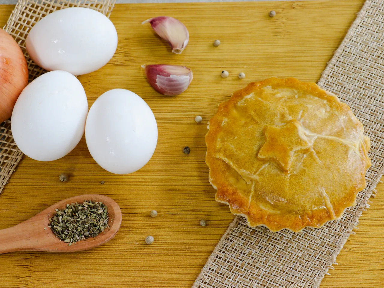 Empadão artesanal da linha Salgados e Pizzas da Light Food Way